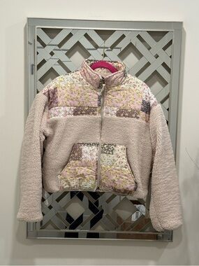 Thread & Supply cozy quilted patchwork sherpa jacket - size M - NWOT